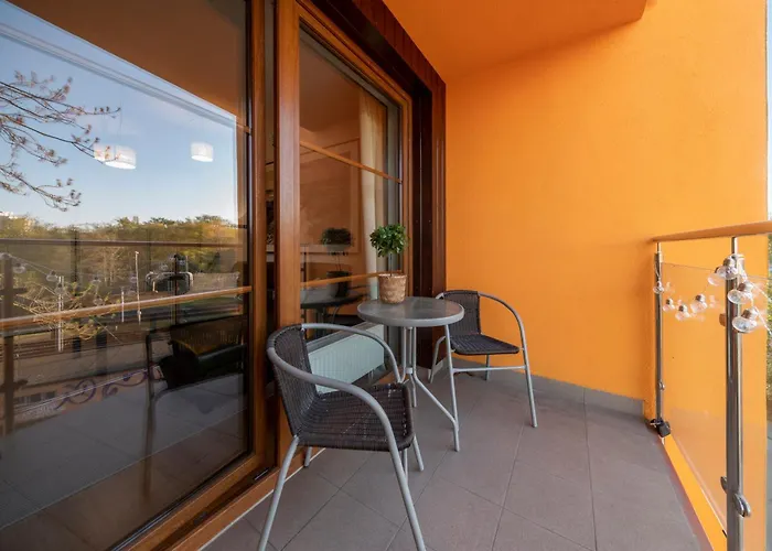 Blue Mare Jagiellonska Kladka Przy Morzu I Pkp *